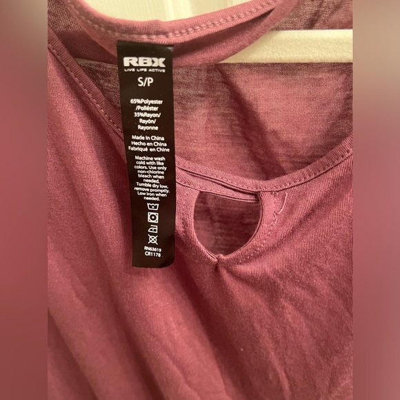 Size small plum purple activewear half sleeve long sleeve shirt top - Picture 4 of 4